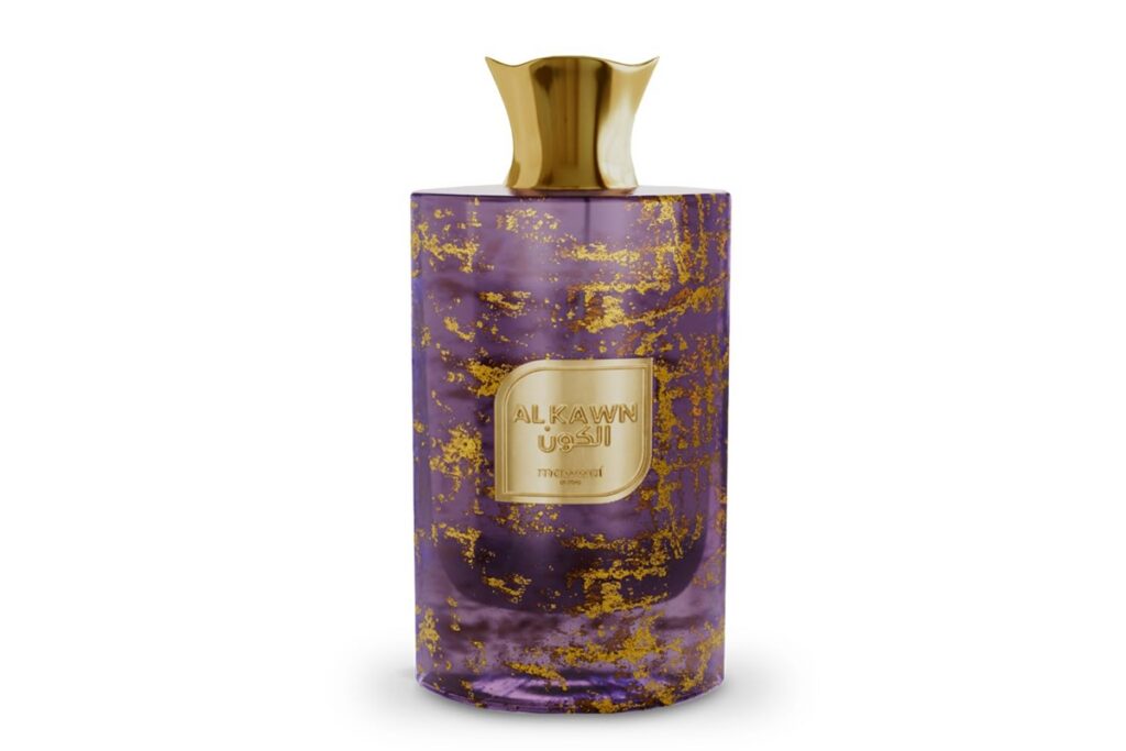 Frasco do perfume Al Kawn da Maaref, em tom roxo com detalhes dourados e tampa metálica dourada.